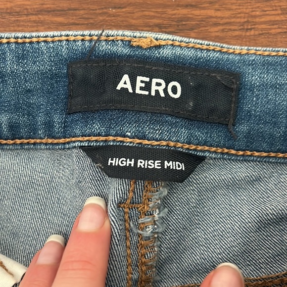 Distressed Light Wash Jean Shorts - Picture 2 of 3